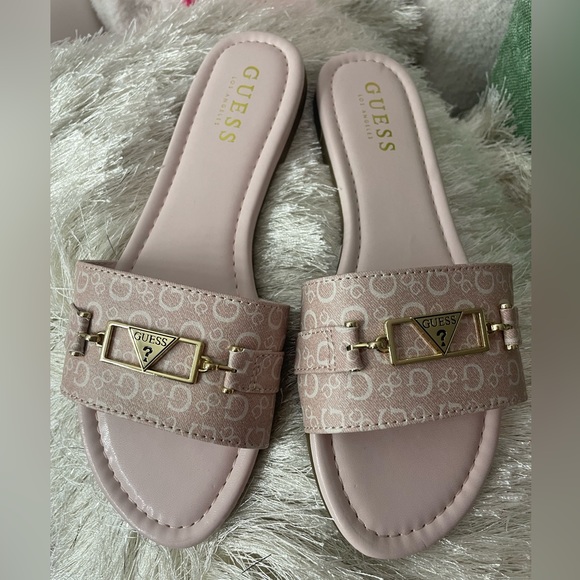 GUESS pink sandals NWT size 8 - Picture 2 of 4